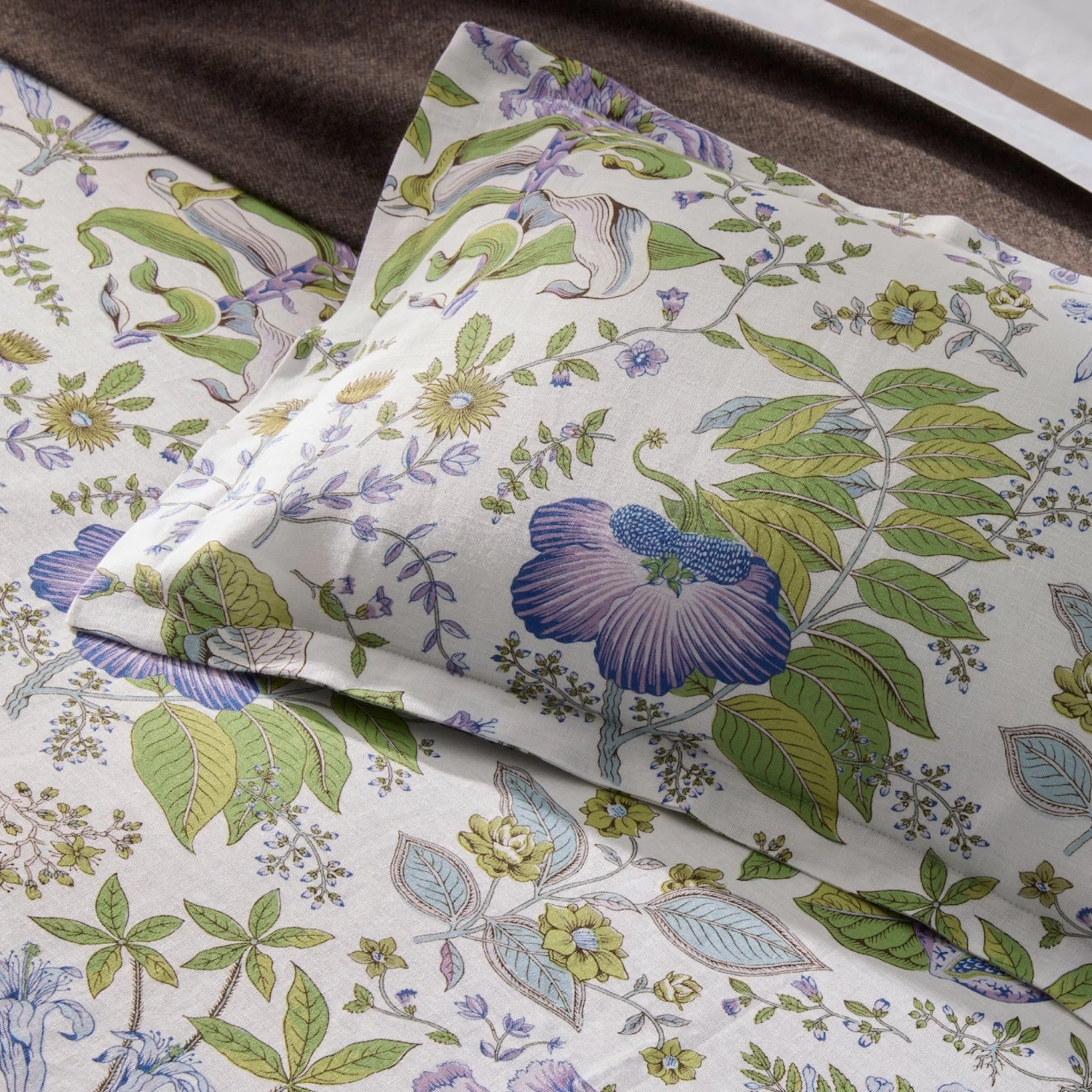 Pomegranate Linen Sheets, Duvet Covers + Shams 6 Pomegranate Linen Sheets, Duvet Covers + Shams - Image 6