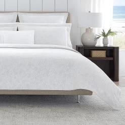 Aldino Coverlet + Shams