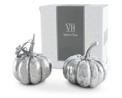 Pumpkin Salt & Pepper Set -Home Furnishings vagabond house harvest pumpkin salt pepper set r116h 29625167609904 5000x 0e4381d9 e53c 4ba9 9c44 40e20b7cfa82