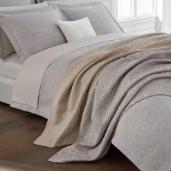 Veroli Coverlet + Shams